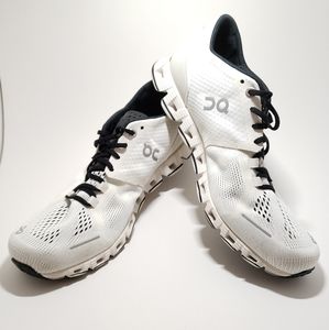 ON Cloud X Running Shoes